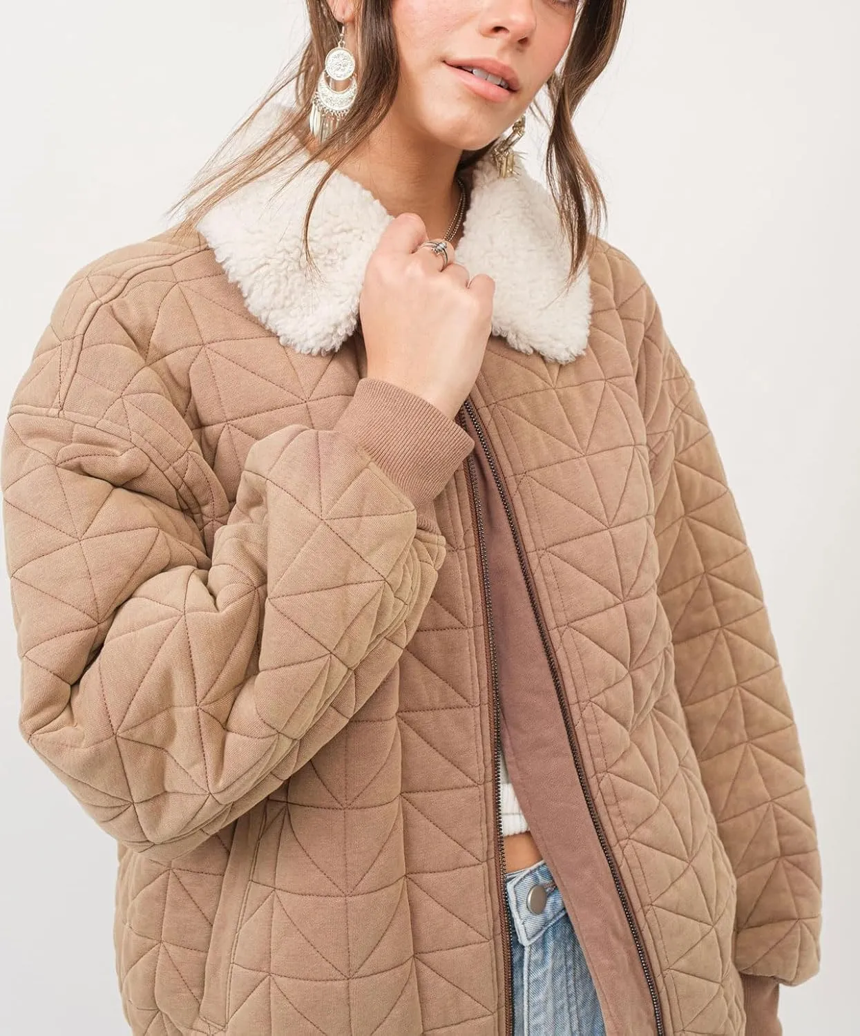 chouyatou Women's Winter Fur Collar Lightweight Quilted Jacket Bomber Zip Oversized Down Puffer Jacket