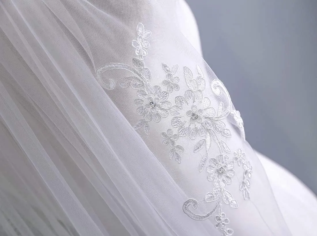 EllieHouse Womens Short Fingertip Length 1 Tier Lace Wedding Bridal Veil with Metal Comb L68