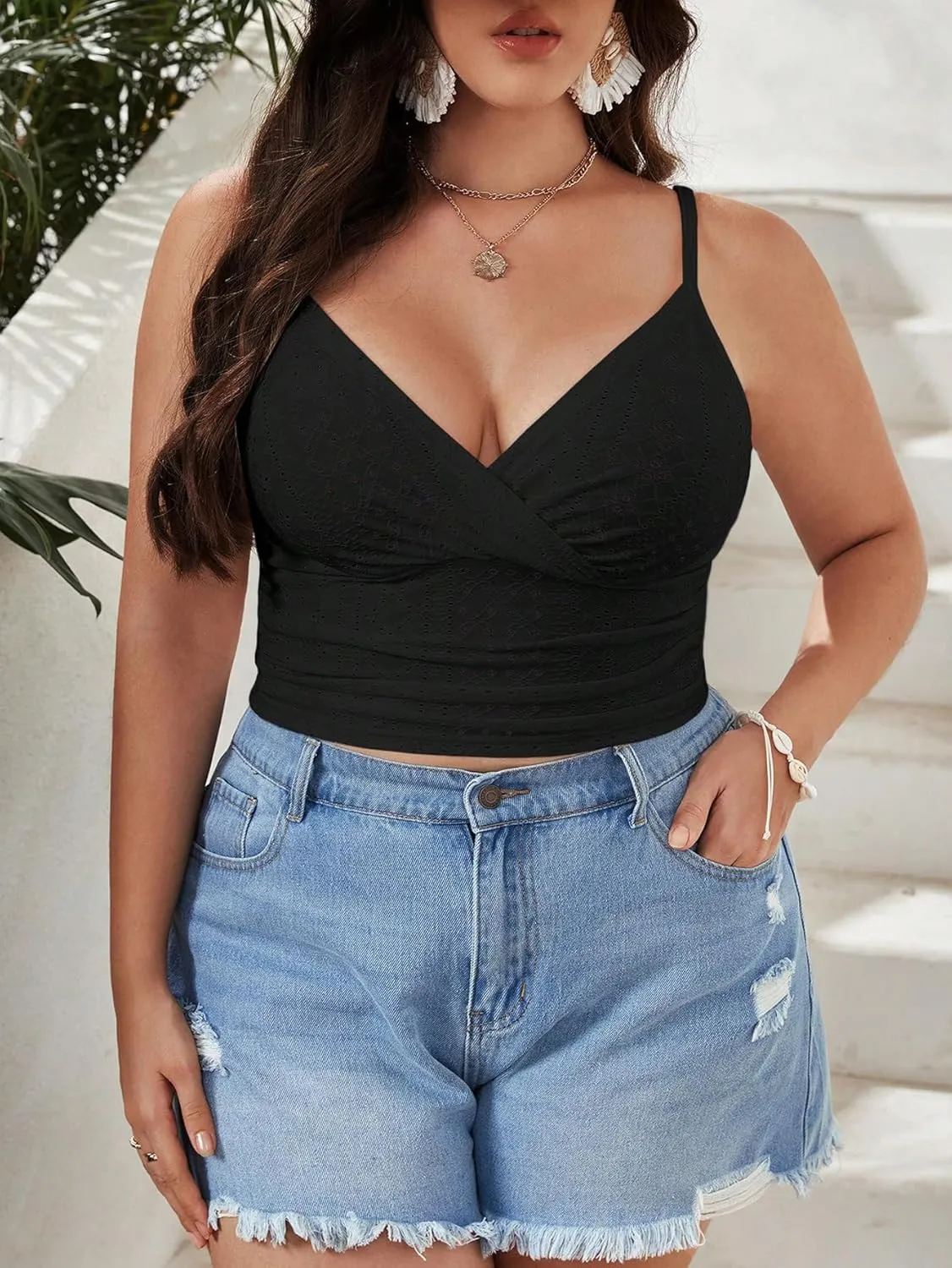 SOLY HUX Women's Plus Size Cami Crop Top V Neck Wrap Spaghetti Strap Eyelet Embroidery Tops